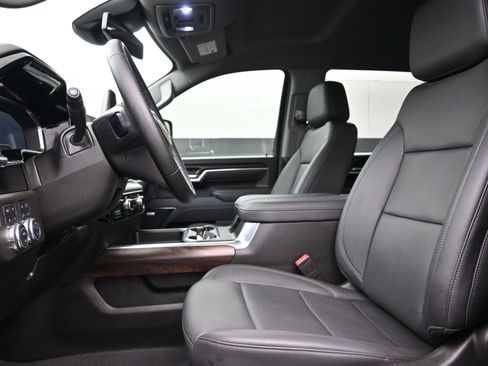 Used 2025 GMC Sierra 2500 SLT w/ Texas SLT Premium Package image 16