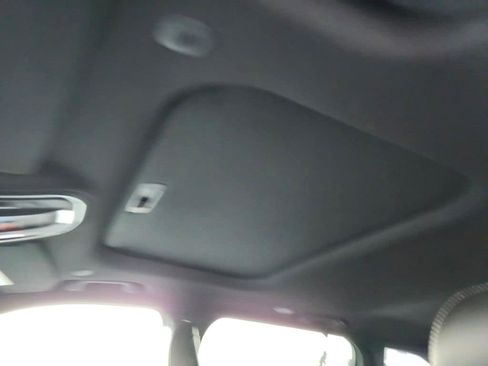 New 2025 Jeep Grand Cherokee Altitude image 19