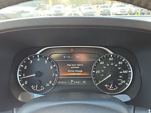 Used 2024 Nissan Frontier SV image 23