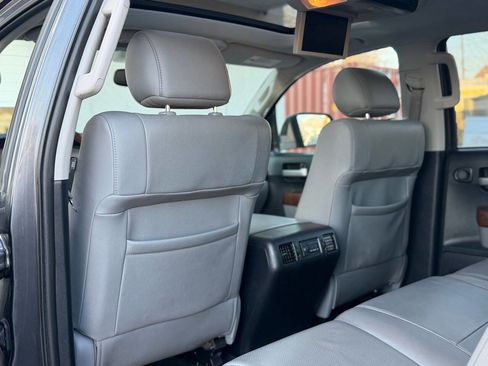 Used 2012 Toyota Tundra Limited w/ Platinum Pkg image 43