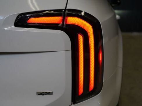 Used 2023 Kia Telluride EX w/ EX Captain's Chair Package AWD/4WD image 73