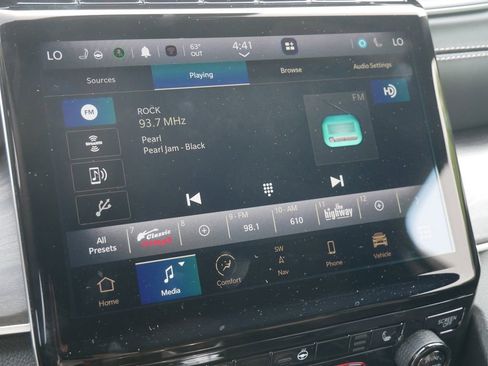 New 2025 Jeep Grand Cherokee Limited w/ Trailer Tow Package image 36