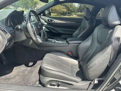 Used 2019 INFINITI Q60 3.0t Luxe RWD image 13