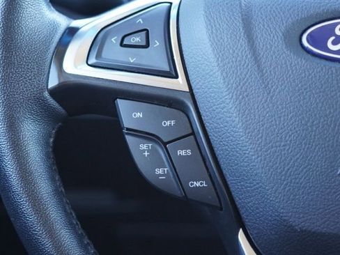 Used 2024 Ford Edge Titanium image 20