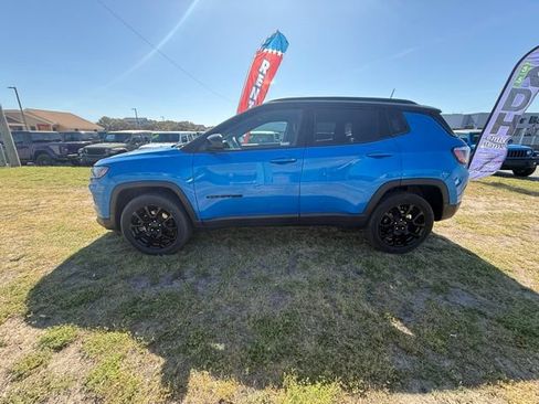 Certified 2024 Jeep Compass Latitude w/ Altitude Special Edition AWD/4WD image 4