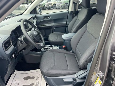 New 2025 Ford Maverick XL image 9