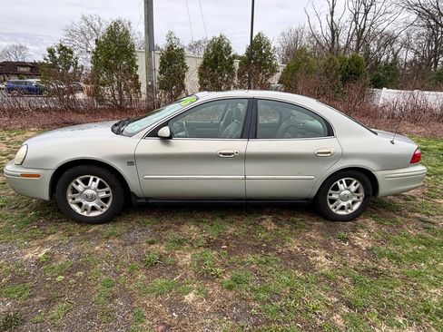 Used 2005 Mercury Sable LS image 8