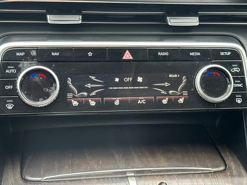 Used 2021 Genesis GV80 2.5T w/ Advanced Package 02 image 22