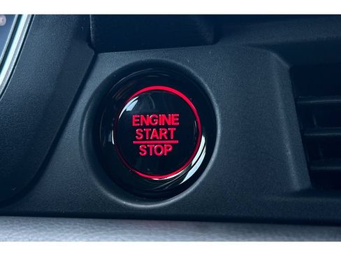 Used 2024 Honda Pilot Elite image 36