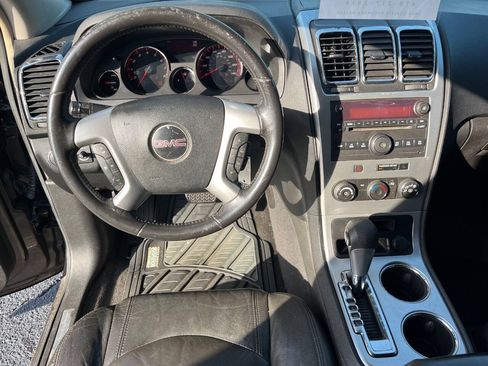 Used 2008 GMC Acadia SLE w/ Preferred Package FWD image 16
