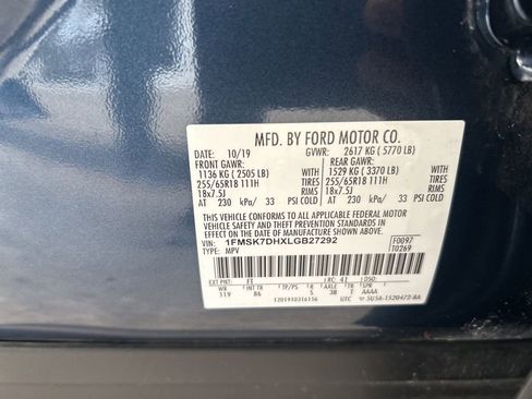 Used 2020 Ford Explorer XLT image 44