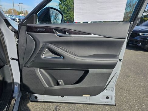 New 2025 INFINITI QX60 Sensory image 10