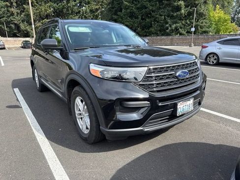 Used 2024 Ford Explorer XLT w/ Class IV Trailer Tow Package AWD/4WD image 2