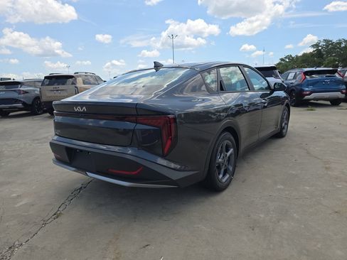 New 2026 Kia K4 FWD image 8
