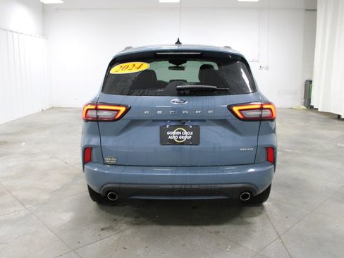 Used 2024 Ford Escape ST-Line image 8