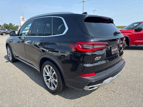 Used 2022 BMW X5 xDrive40i w/ Premium Package AWD/4WD image 9