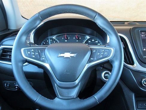 Used 2023 Chevrolet Equinox LT w/ Driver Convenience Package image 19