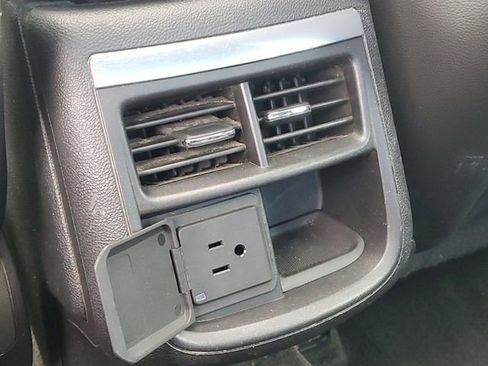 Used 2015 Chevrolet Impala LTZ image 22