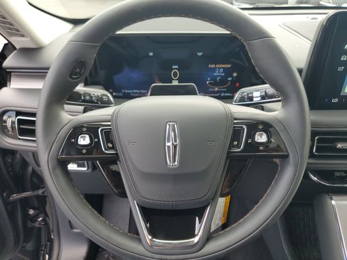 New 2026 Lincoln Aviator AWD image 15
