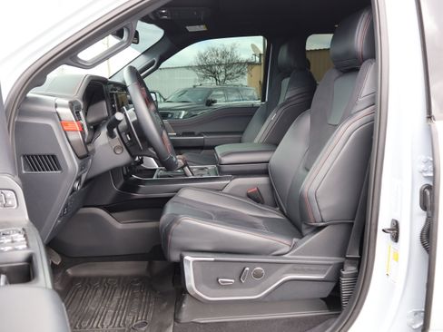 Used 2025 Ford F150 Raptor image 12