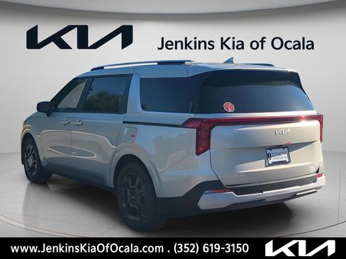 New 2026 Kia Carnival EX image 5
