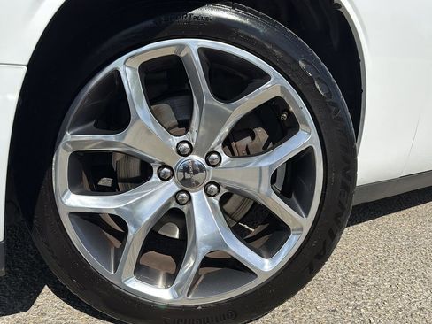 Used 2016 Dodge Challenger SXT Plus image 7