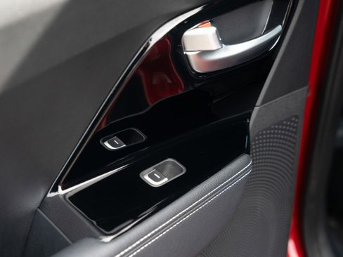 Used 2022 Kia Niro EX image 21