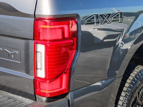 Used 2022 Ford F350 Lariat w/ Black Appearance Package image 10