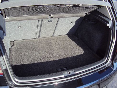 Used 2013 Volkswagen Golf 4-Door image 15