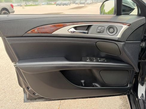 Used 2019 Lincoln MKZ Reserve AWD/4WD image 13