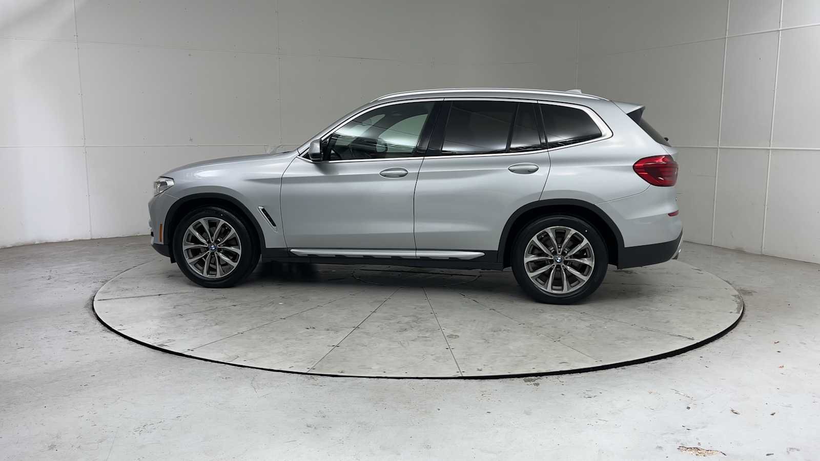 Used 2019 BMW X3 xDrive30i w/ Convenience Package AWD/4WD image 4