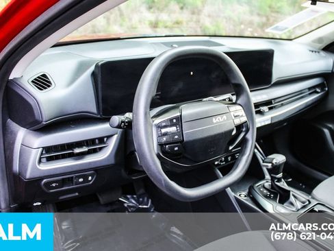Used 2025 Kia K4 FWD image 22