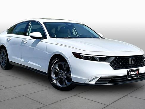 Used 2023 Honda Accord EX image 3
