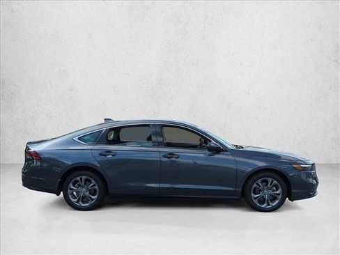 Certified 2023 Honda Accord EX image 4