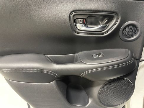 Used 2023 Honda HR-V EX-L image 24