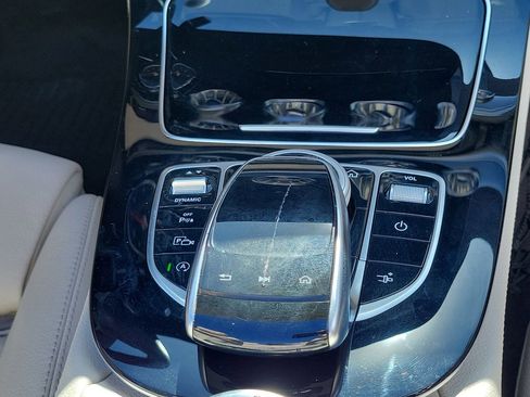 Used 2018 Mercedes-Benz E 400 4MATIC Cabriolet image 19