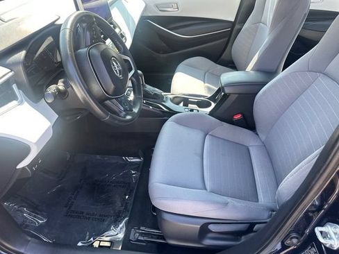 Used 2025 Toyota Corolla SE w/ SE Premium Package FWD image 27