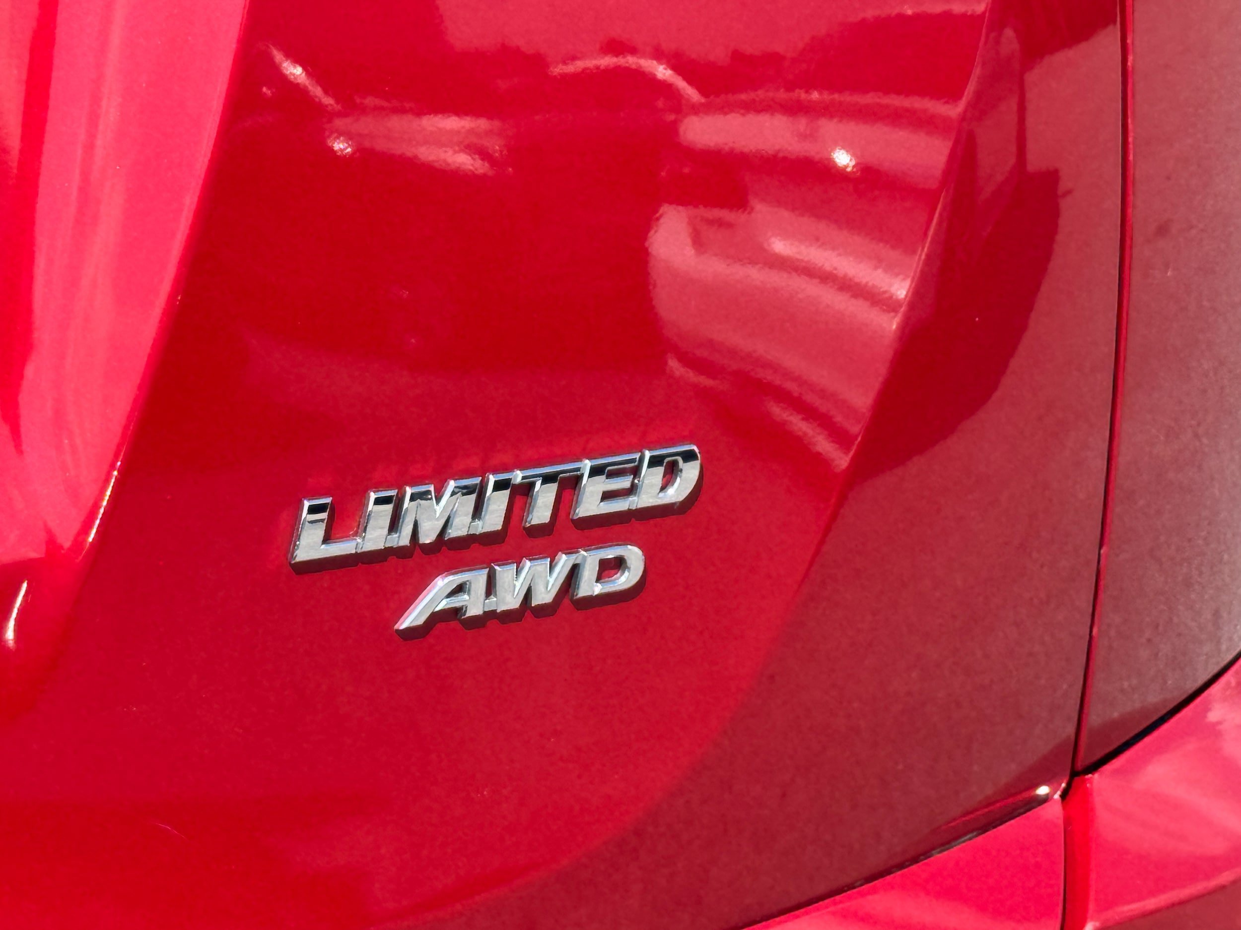 Used 2016 Toyota RAV4 Limited w/ Advanced Technology Package AWD/4WD image 6