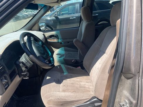 Used 2004 Pontiac Montana Extended w/ Convenience Package #2 FWD image 18