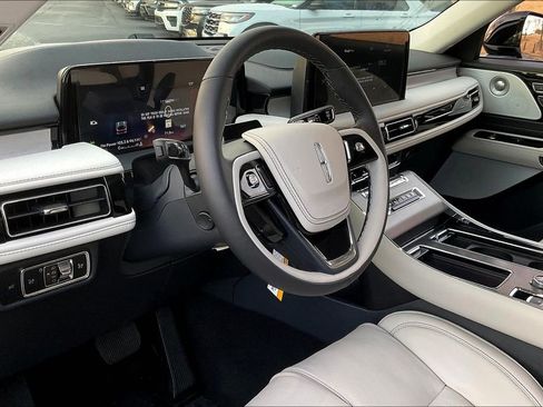New 2025 Lincoln Aviator Reserve w/ Equipment Group 201A image 6