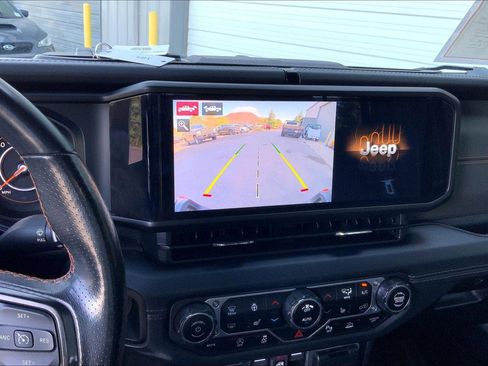 Certified 2024 Jeep Gladiator Mojave AWD/4WD image 21