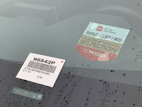 Certified 2025 Toyota RAV4 LE FWD image 36