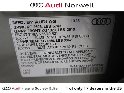 Used 2024 Audi SQ5 Premium Plus w/ Premium Plus Package AWD/4WD image 3