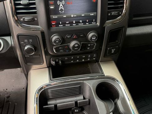Used 2018 RAM 2500 Laramie w/ Sport Appearance Group AWD/4WD image 18