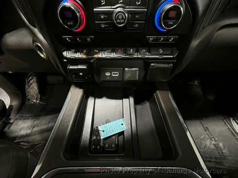 Used 2020 Chevrolet Silverado 2500 LTZ image 34