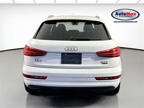 Used 2018 Audi Q3 2.0T Premium Plus w/ Premium Plus Package image 8