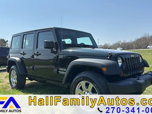 Used 2012 Jeep Wrangler Unlimited Sport AWD/4WD image 3
