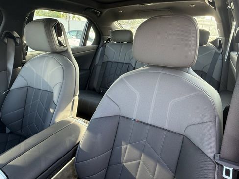 Used 2025 BMW i7 eDrive50 w/ M Sport Package image 22