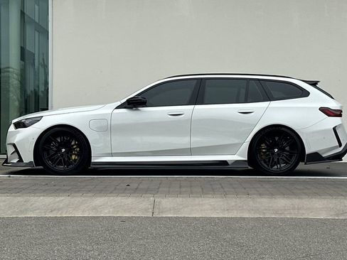 Used 2025 BMW M5 Touring w/ M Driver's Package AWD/4WD image 6