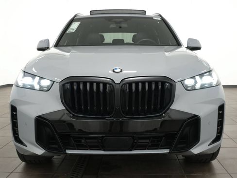 Used 2026 BMW X5 xDrive40i w/ M Sport Package AWD/4WD image 8